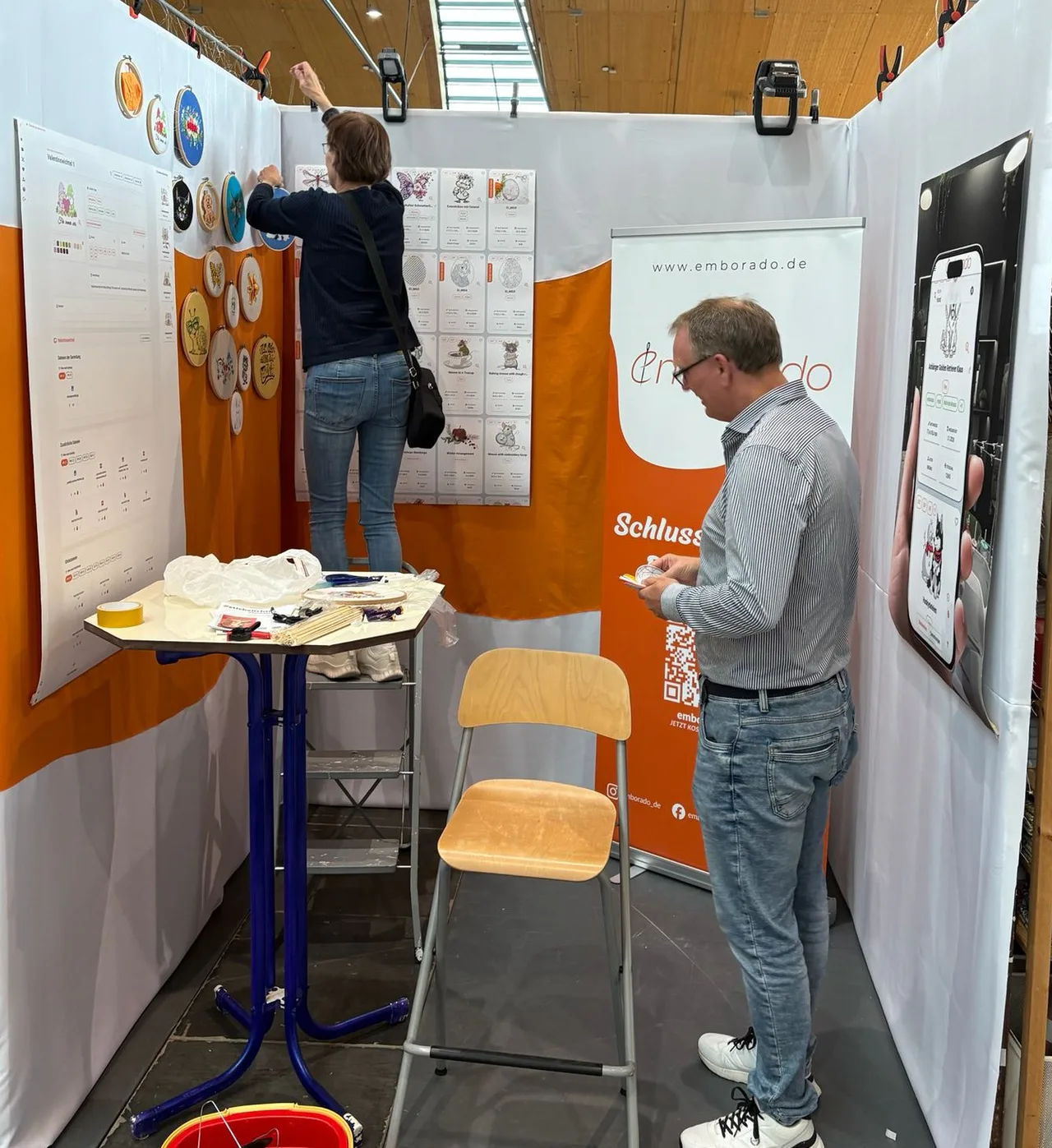 Aufbau des emborado Messestands auf der NADELWELT Karlsruhe 2026