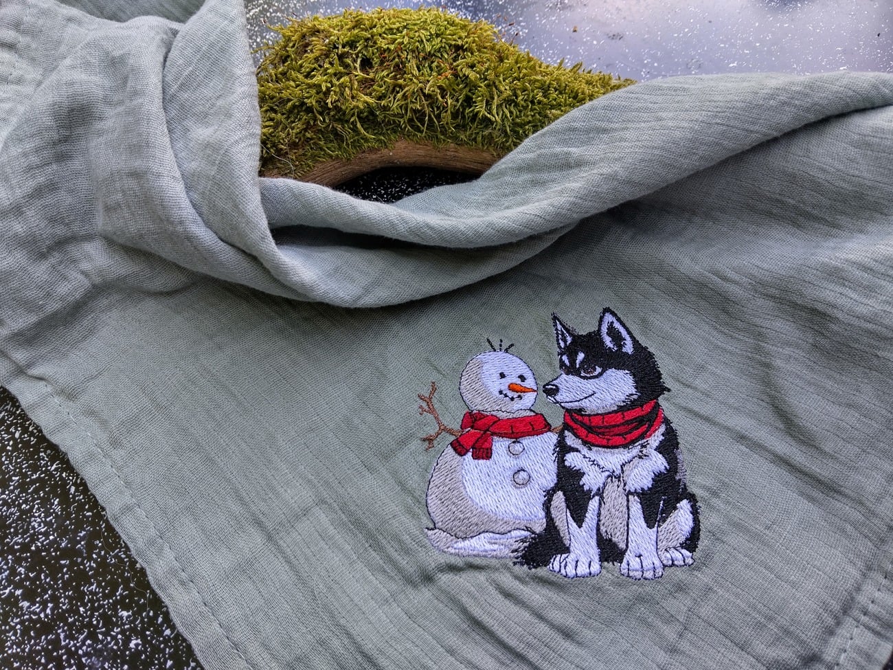 Free Embroidery Files: Winter Freebie by Atelier RoCas