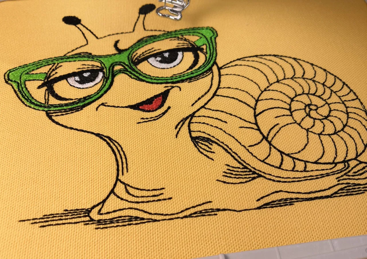 Glotzilla Stickmotiv von DIY Mibimo